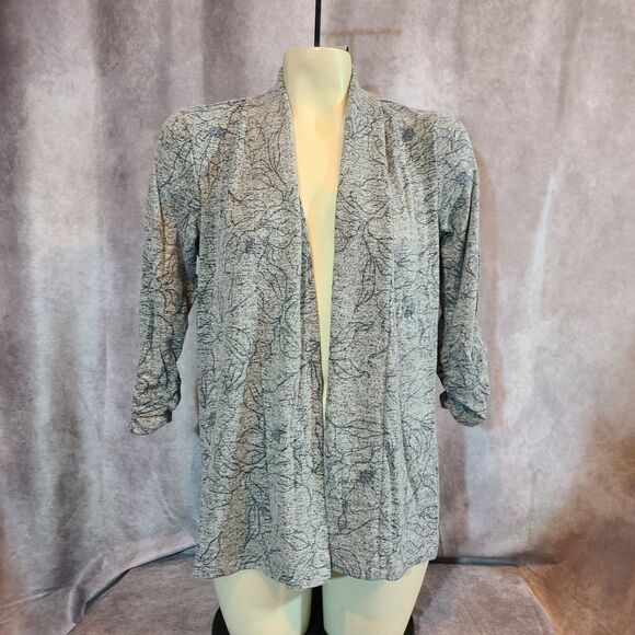 SWEATER SALE 3/$30 Bobeau Grey & Denim Floral Hacci Open Cardigan Size Small - Picture 2 of 6